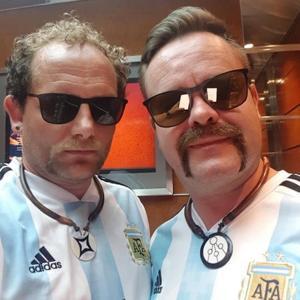 Beint í bílinn by Sveppalingur1977