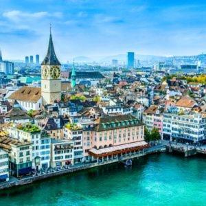 Viaje por Suiza (In Love With Switzerland) by Radio Viajera Travel Podcast