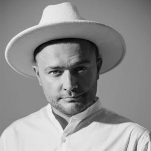 ALEXEY ROMEO - White Knight by ALEXEY ROMEO