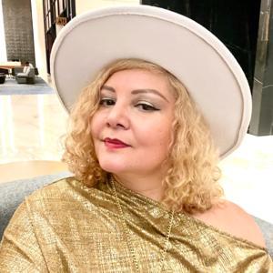 Amor Propio y Fuerza Mental by Karen Tracy