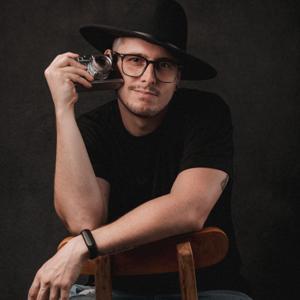 Fotografía y Café by Chalo Studio by Gonzalo S. Pérez-Canto Romano