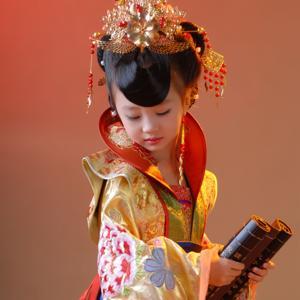 唐诗三百首精选(小依依读古诗) by 小依依讲故事