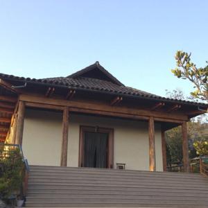 Santa Barbara Vedanta Temple: Sunday Talks by Vedanta Society of Southern California, Santa Barbara