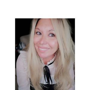 Triunfa En Tu Vida(CORAL Y SUS CONSEJOS) by La Comedia