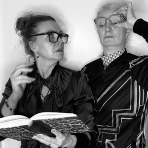 Á ég að hend'enni? by Á ég að hend'enni?