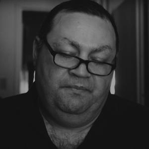 بين العلم والخرافة by Bilal