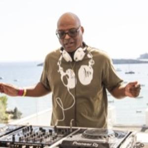 Robert Anthony Green- DJ (Progressive House / Melodic House & Techno by Robert Anthony Green
