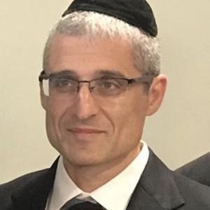 Rabbi Yakov Bronsteyn - Parsha Classes by Yakov Bronsteyn